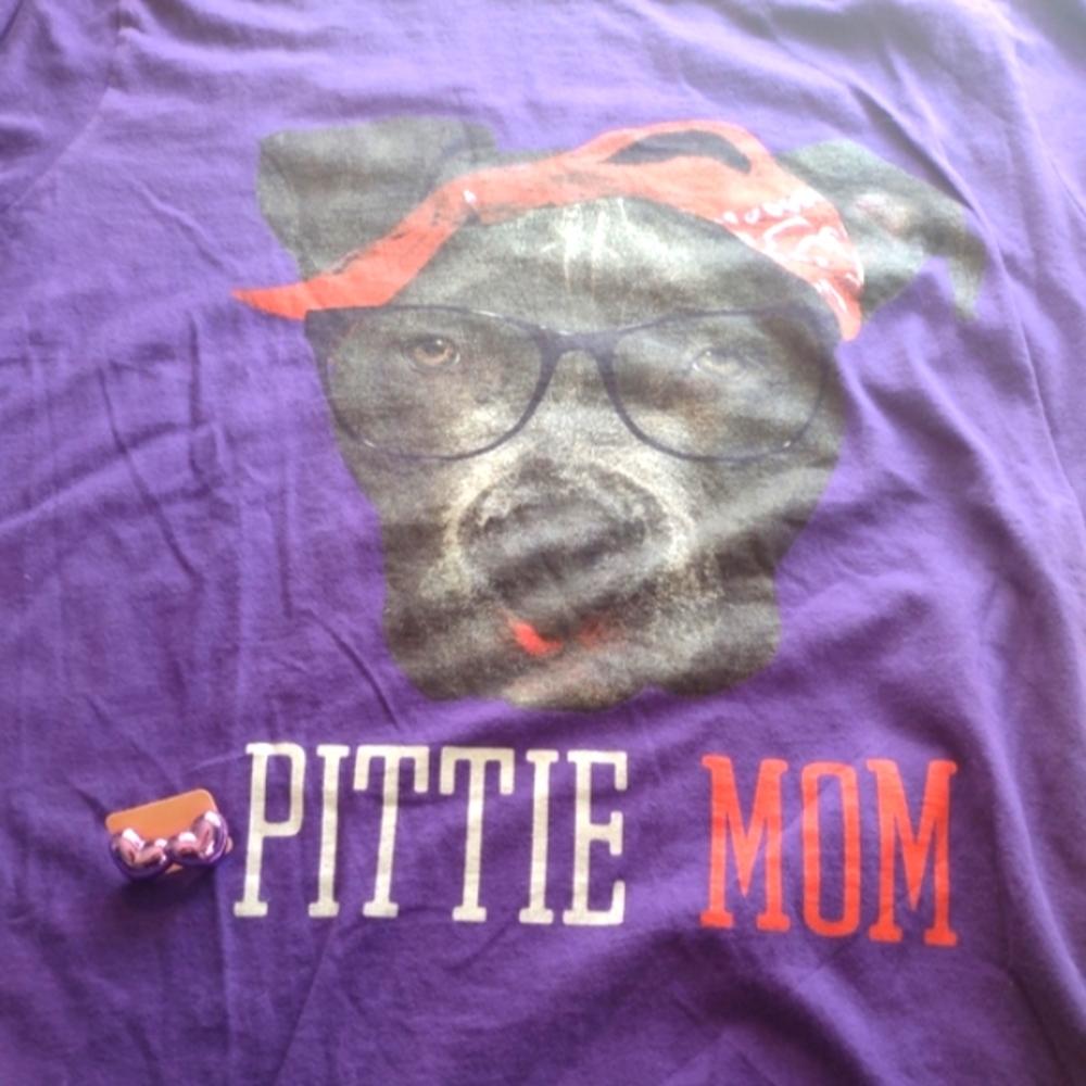 PITTIE MOM (Pit Bull Mama) Women's Xlg T-shirt w EARRINGS & FREE THANK YOU GIFT